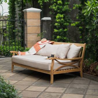Outdoor Daybed Manufacturers in Noida